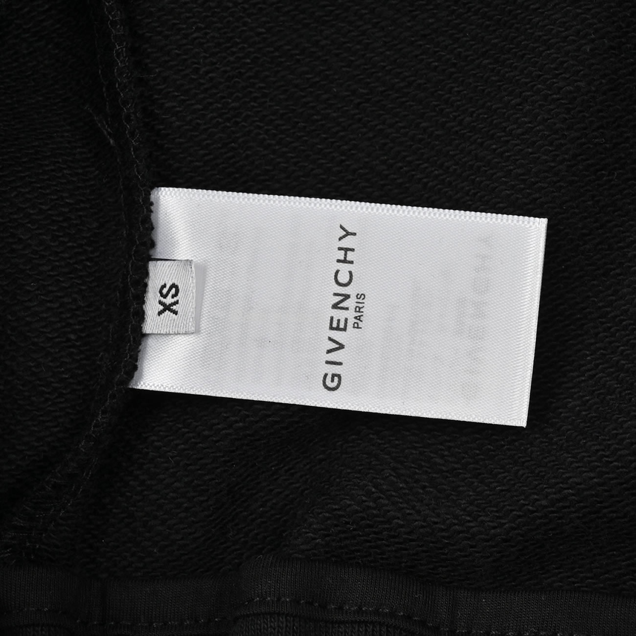 Givenchy 24ss Hand Drawn Logo Checkered Shorts (8) - newkick.vip